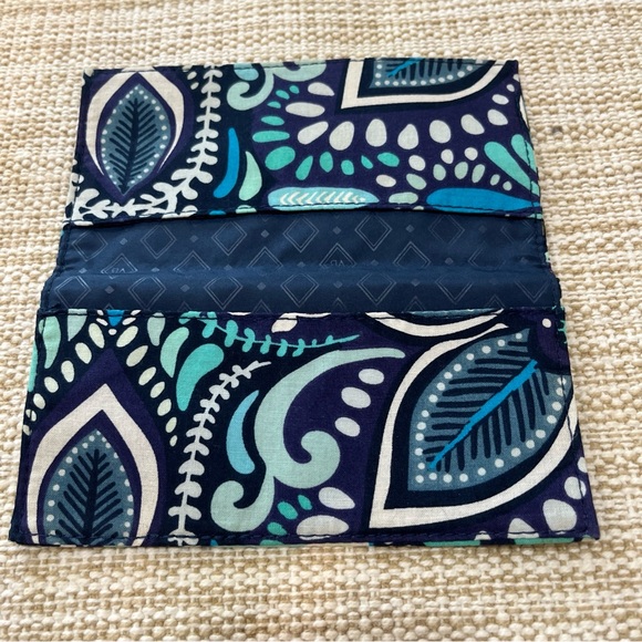 Vera‎ Bradley Teal and Navy Floral Wallet - Picture 4 of 6